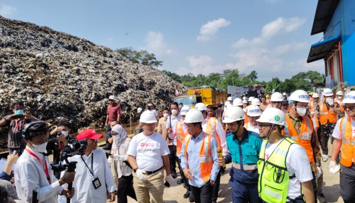 TPA Cimenteng Jadi RDF, Menteri KLHK Tegaskan Sanksi untuk Daerah yang Masih Terapkan Open Dumping