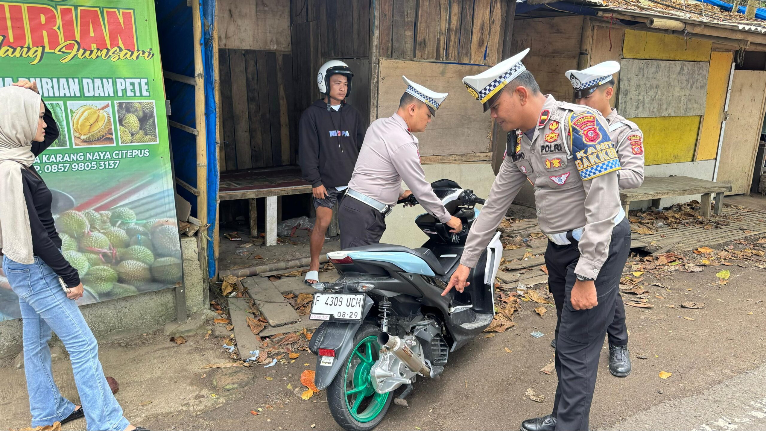 Satlantas Polres Sukabumi mengungkapkan hasil pelaksanaan Operasi Patuh Lodaya 2025 yang berlangsung selama dua pekan terakhir.