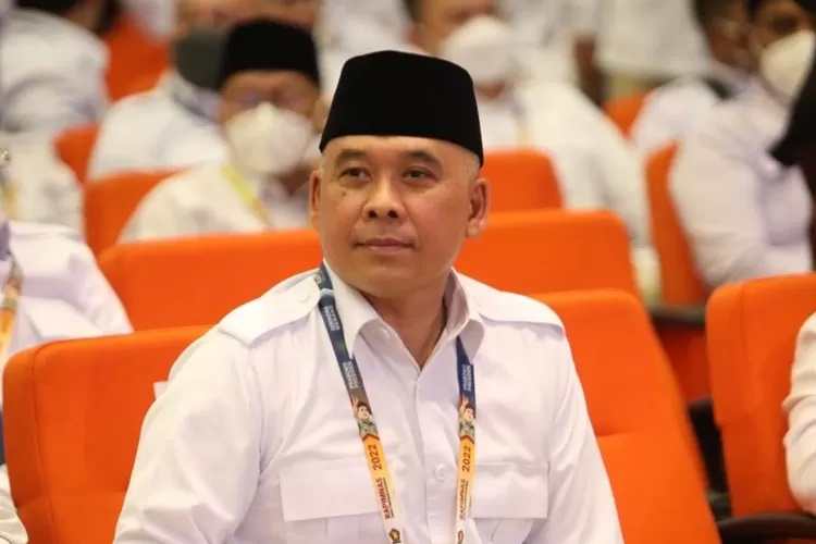 Komisi Pemberantasan Korupsi (KPK) menetapkan Anggota DPR RI asal Sukabumi, Heri Gunawan, sebagai tersangka dalam kasus dugaan korupsi dan tindak pidana pencucian uang (TPPU) terkait penyaluran dana Corporate Social Responsibility (CSR) dari Bank Indonesia (BI) dan Otoritas Jasa Keuangan (OJK).