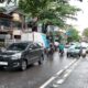 Jalan Suryakencana, yang membentang di jantung Kota Sukabumi, bukan sekadar jalur transportasi. Jalan ini menyimpan jejak sejarah panjang, menjadi pusat kehidupan ekonomi, sosial, dan budaya warga Sukabumi sejak masa kolonial Belanda hingga kini.