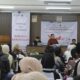 Dani Hadianto dari Kesbangpol Jawa Barat saat menjelaskan materi dalam Seminar dan Pelatihan Wawasan Kebangsaan